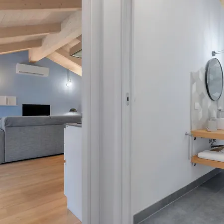 Casa Nel Vicolo - Storie E Dimore * 齐耶利