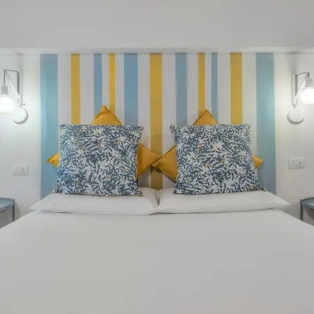 Casa Nel Vicolo - Storie E Dimore