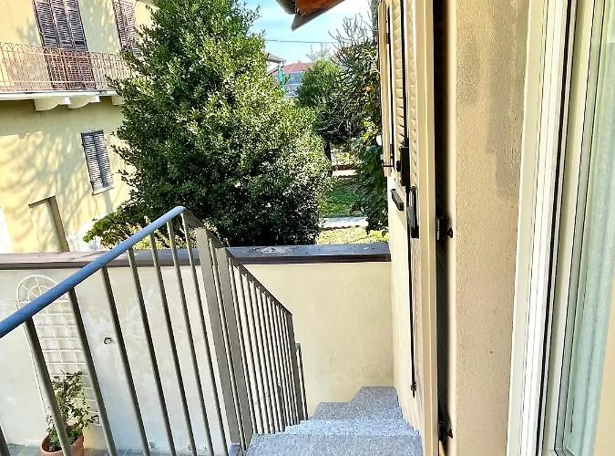 Casa Nel Vicolo - Storie E Dimore